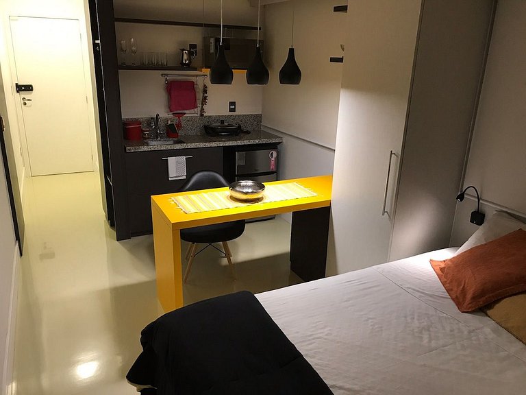 Apto Studio 501 mobiliado com linda vista