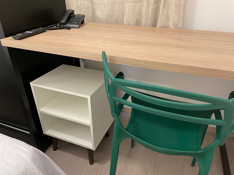 T24. Studio compacto e completo na Mooca.
