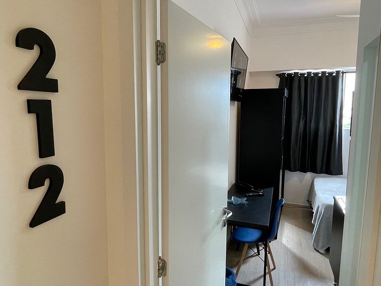 S12. Novo Studio na Mooca. Seguro e funcional.