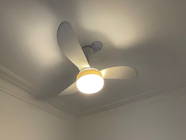 S12. Novo Studio na Mooca. Seguro e funcional.