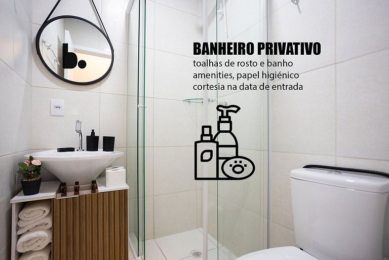 Suíte Aconchegante e Funcional para Casal