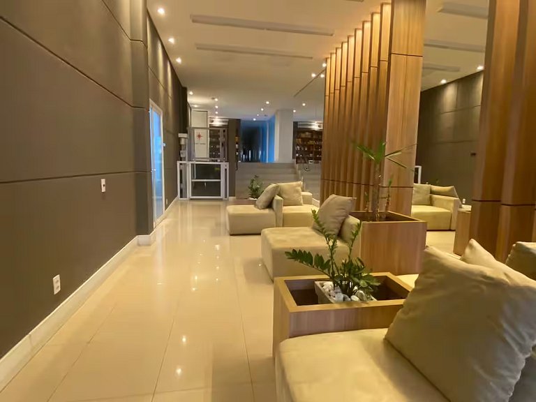 Studio mobiliado c/ garagem e portaria 24h