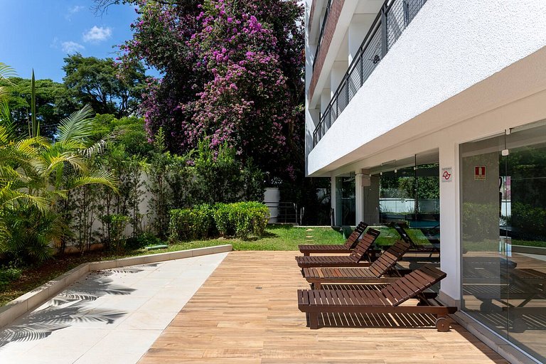 Studio c/ garagem – cama casal ou 2 de solteiro